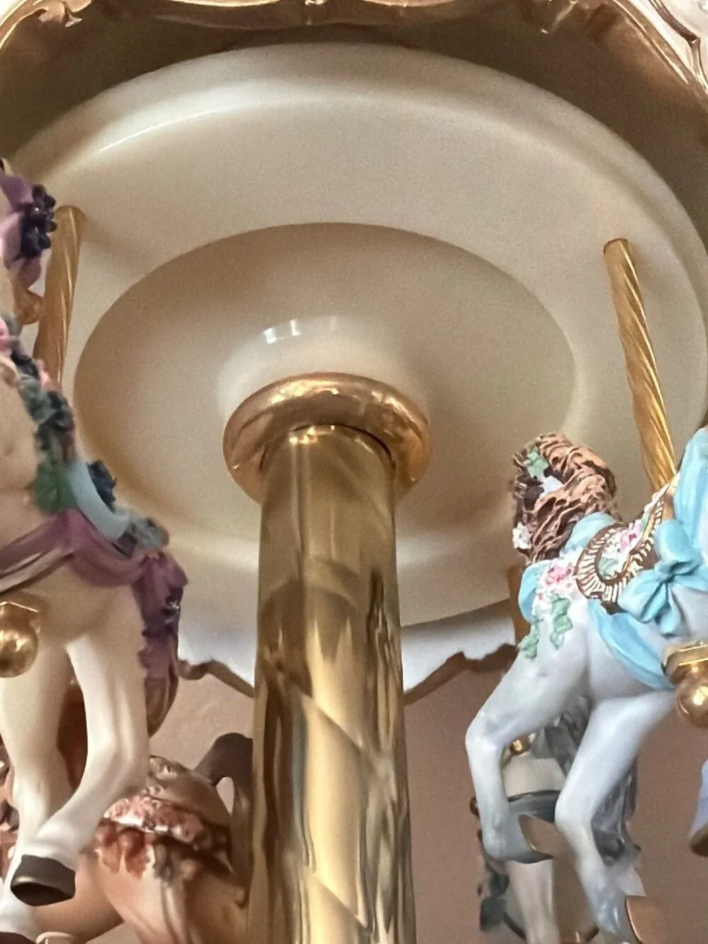 San Francisco Music Box Ltd Ed 4-Horse Carousel Color of Wind E Kamysz w/FLAWS - Picture 10 of 16